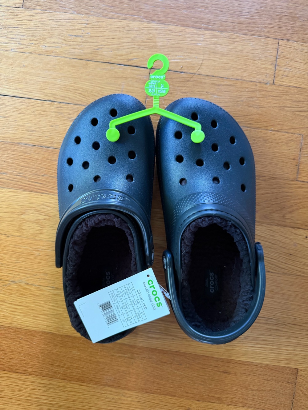 CROCS Classic Lined Clog in Black